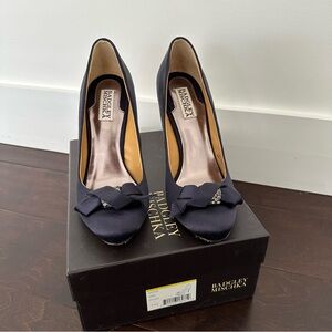 Badgley Mischka Elegant Navy Leather Sole Heels